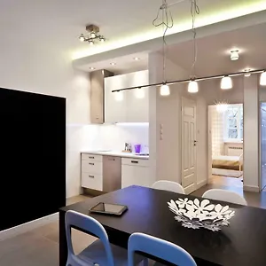 Piwnaeu Apartment Warschau